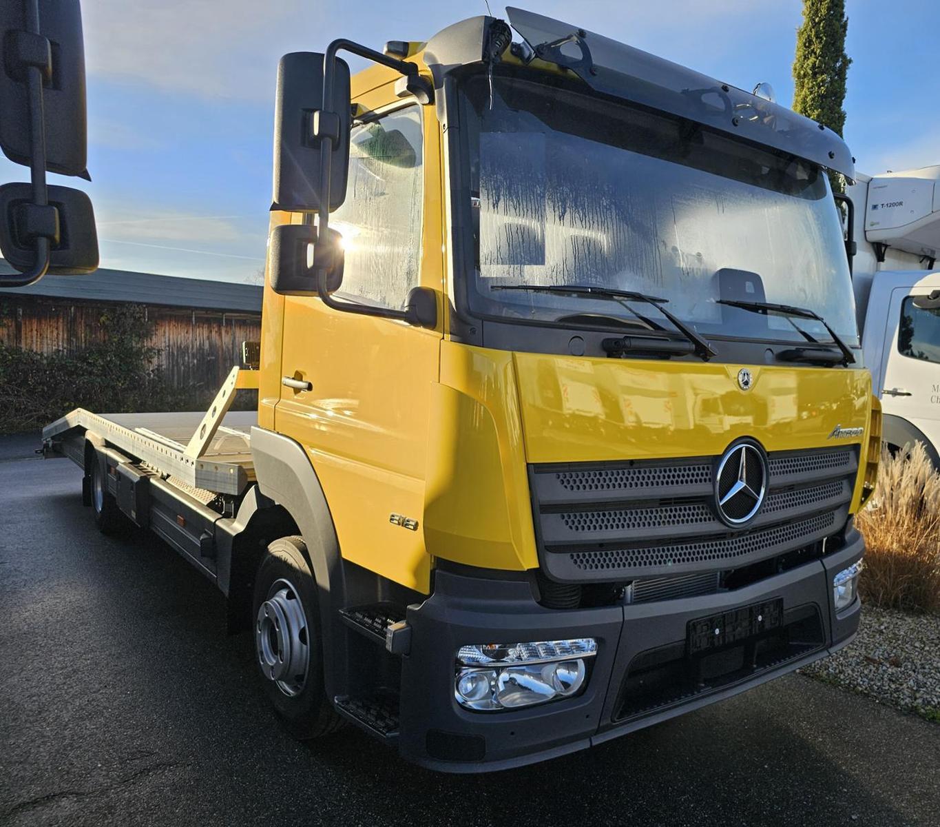 Mercedes-Benz Atego 818 L Festplateau NEUFAHRZEUG LM