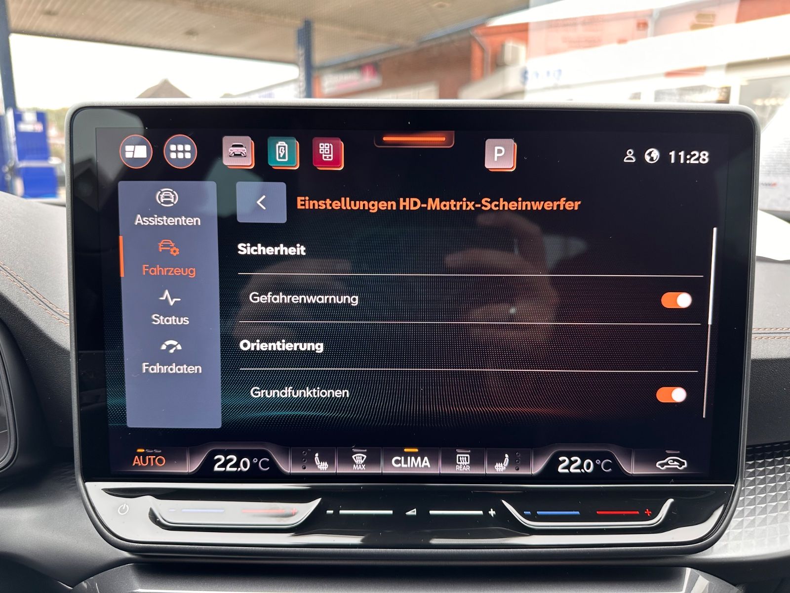 Fahrzeugabbildung CUPRA Leon ST 1.5 e-Hybrid DSG Matrix/ACC/APP/SHZ/RFK