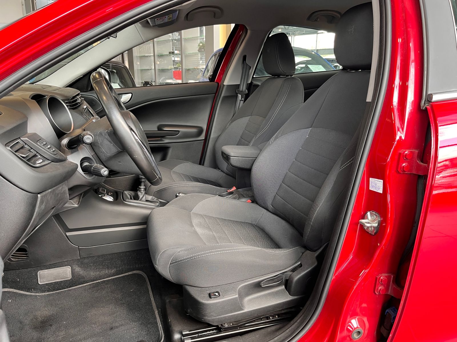 Fahrzeugabbildung Alfa Romeo Giulietta Super KLIMA NAVI ALU