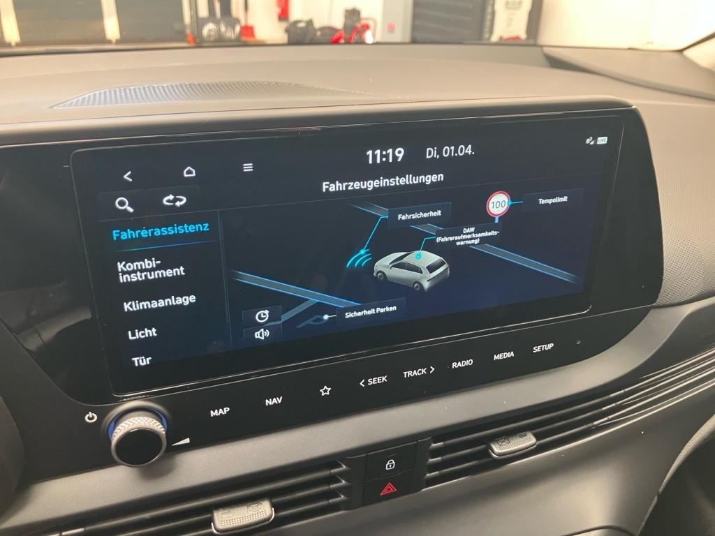 Fahrzeugabbildung Hyundai i20 1.0 T-GDI 6-MT Select KlimaA Navi SpurH KAM