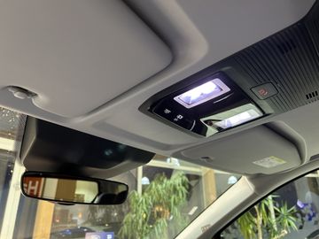 Ford Grand Tourneo Connect PHEV Titanium