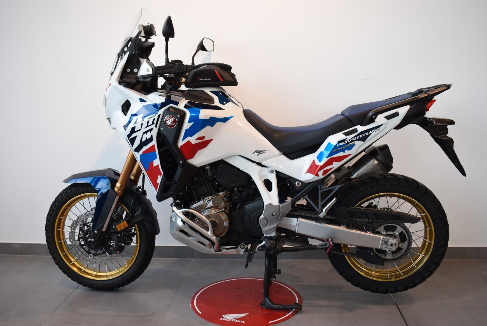 Honda Africa Twin CRF 1100 DCT Adv. Sports * 1. Hand *