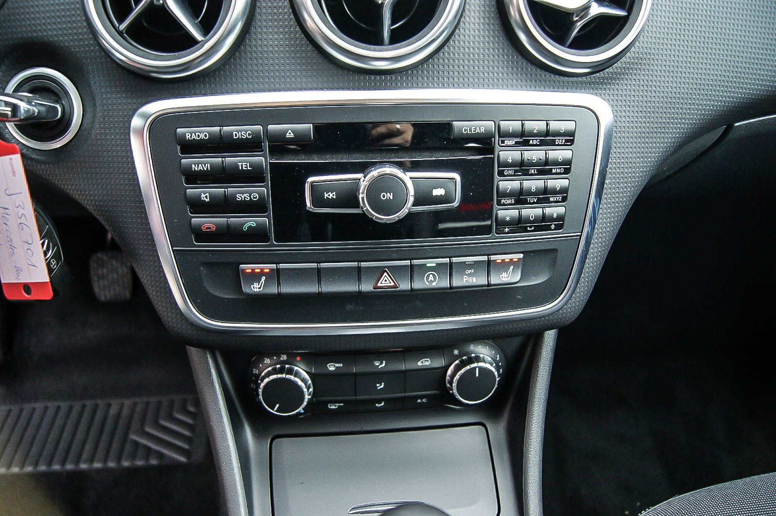 Fahrzeugabbildung Mercedes-Benz A 180 BE Style XENON ANHÄNGERKUPPLUNG NAVI SIHZ