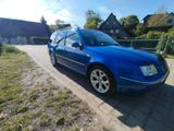 Volkswagen VW Bora Golf Special 1.6 16v top zustand - Volkswagen Bora mit Benzin-Antrieb: Kombi, 1.6