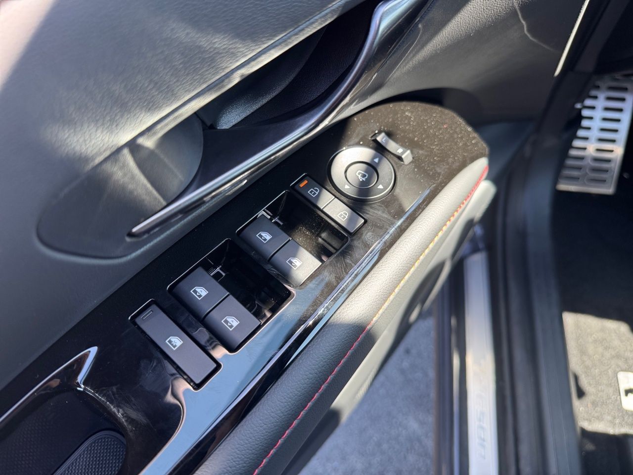 Fahrzeugabbildung Hyundai TUCSON N-LINE LED*4xSHZ*LHZ*NAVI*KAM**