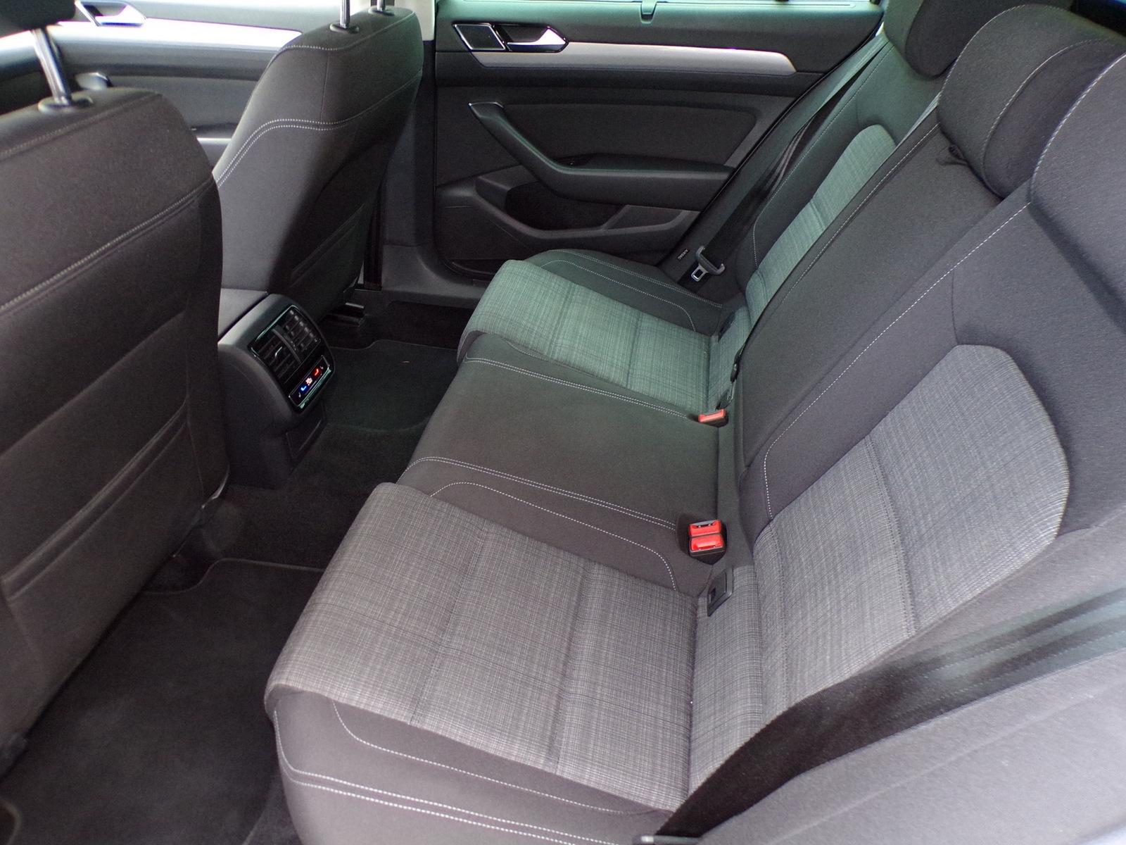 Volkswagen Passat VARIANT 2.0 TDI DSG BUSINESS AHK+STANDHZG, миниатюра 22