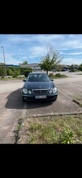Mercedes-Benz Mercedes E 320 CDI Avantgarde - Mercedes-Benz E 320 aus 2005: Cdi