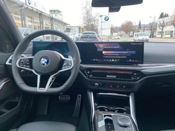 BMW 330d xDrive Limousine M Sportpaket HK HiFi DAB