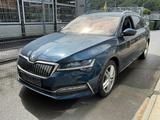 Skoda Superb Style iV Memory St-Heiz LED 4xSHZ AHK PDC - Skoda Superb Style mit Hybrid-Antrieb (Benzin/Elektro)