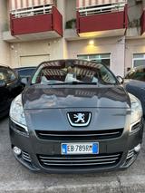Peugeot 5008 1.6 HDi 110CV Premium - Peugeot 5008 Premium mit Diesel-Antrieb