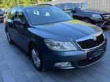 Skoda Octavia Combi 2.0 TDI Elegance 4X4 AHK - Skoda Octavia: Allradantrieb, Elegance