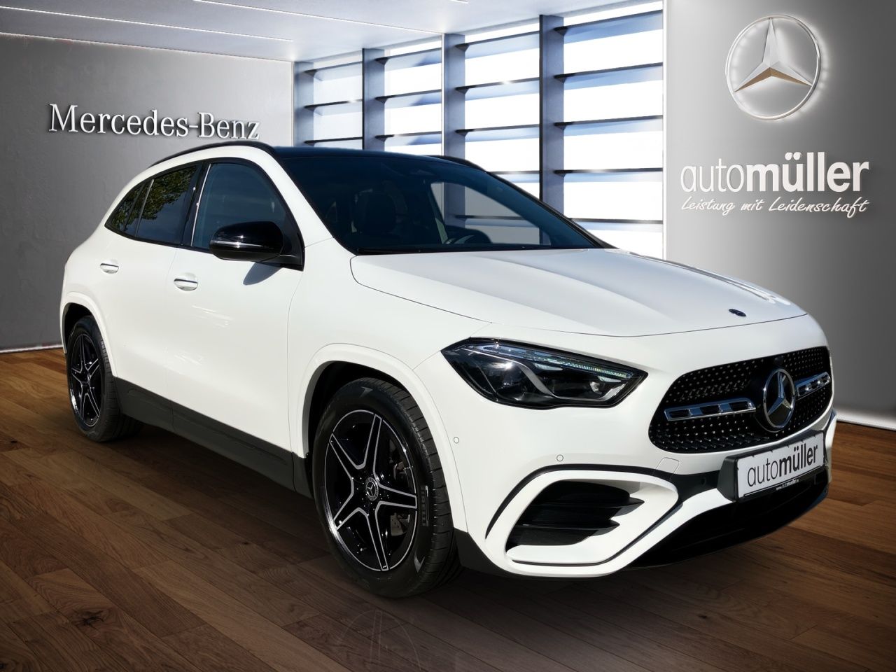 Fahrzeugabbildung Mercedes-Benz GLA 220 4M AMG AHK Pano Night Multibeam KeylessG