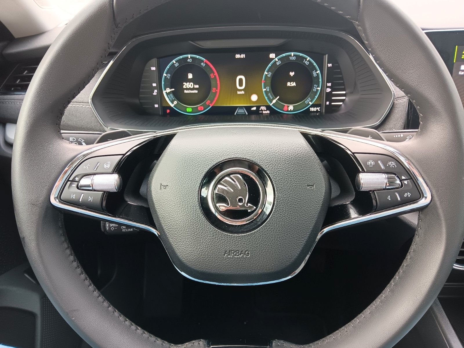 Skoda Octavia Combi Style Navi LED Klima SHZ Kamera foto 10