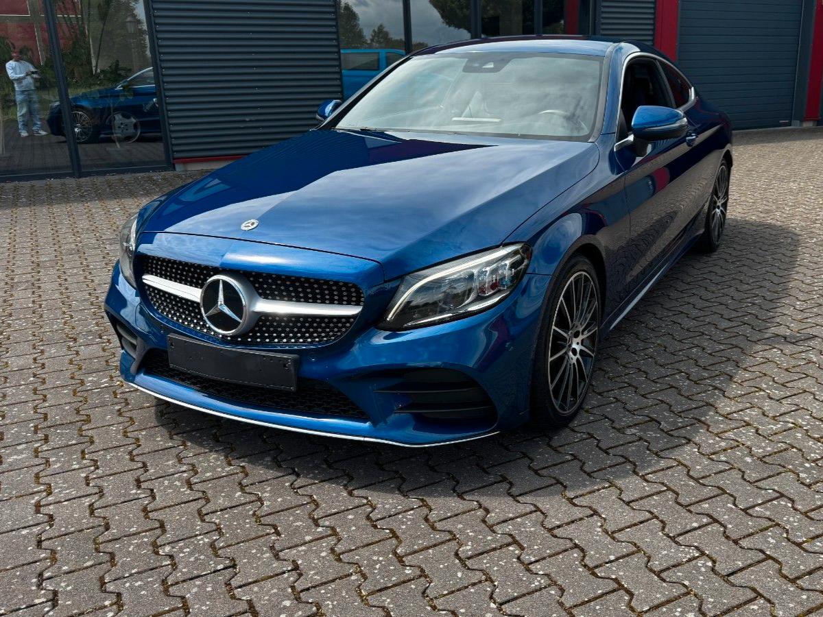 Mercedes-Benz C300 Coupe/ AMG-Line/ LED/ Kamera