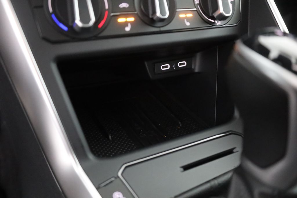 VOLKSWAGEN Polo 2026