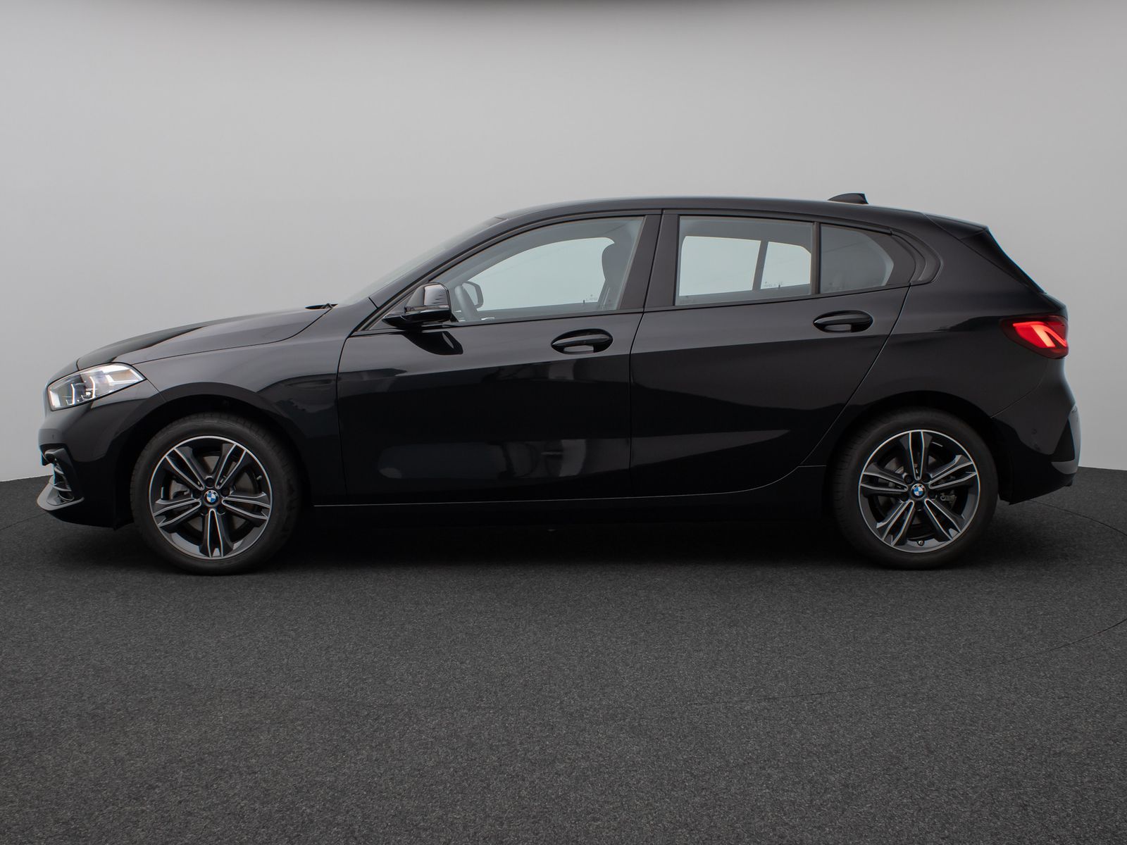 Fahrzeugabbildung BMW 118i SportLine DAB CockPitPr PDC Lenkrhz Komfort