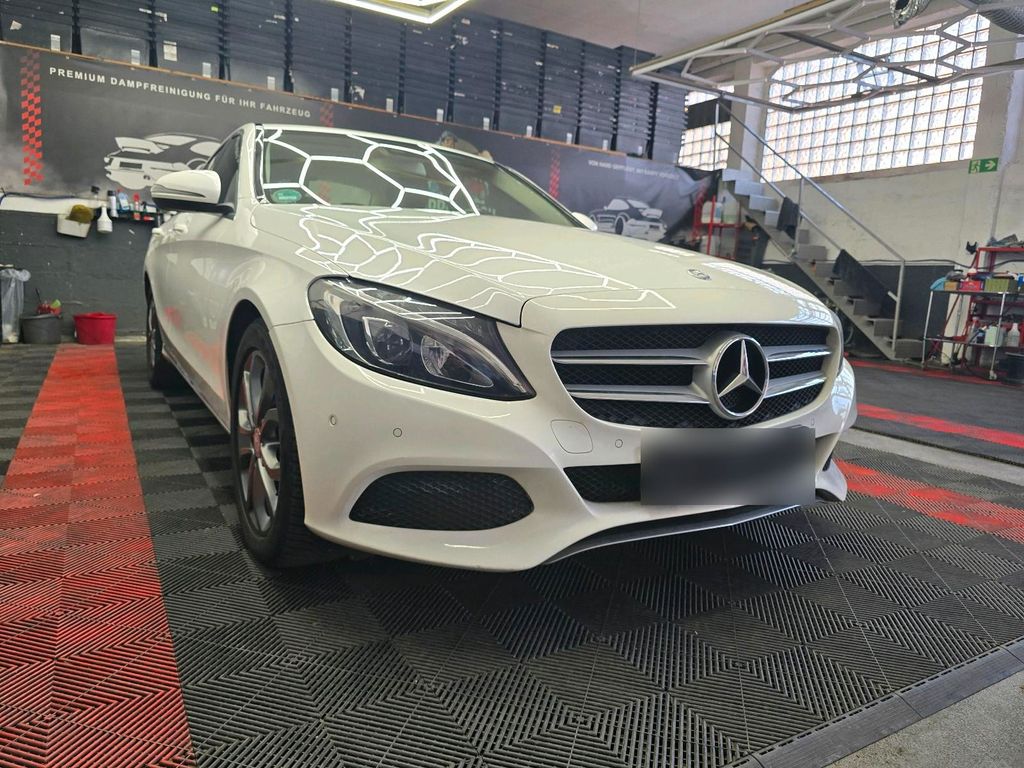 Image of Mercedes-Benz C 200