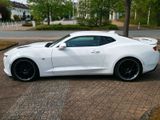 Chevrolet Camaro 6.2 V8 AT Recaro EU-Modell - Chevrolet Camaro mit Benzin-Antrieb: Coupé, Weiß, 6.2