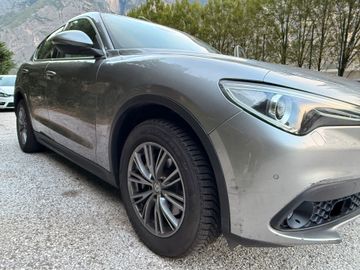 Alfa-Romeo Stelvio - 3