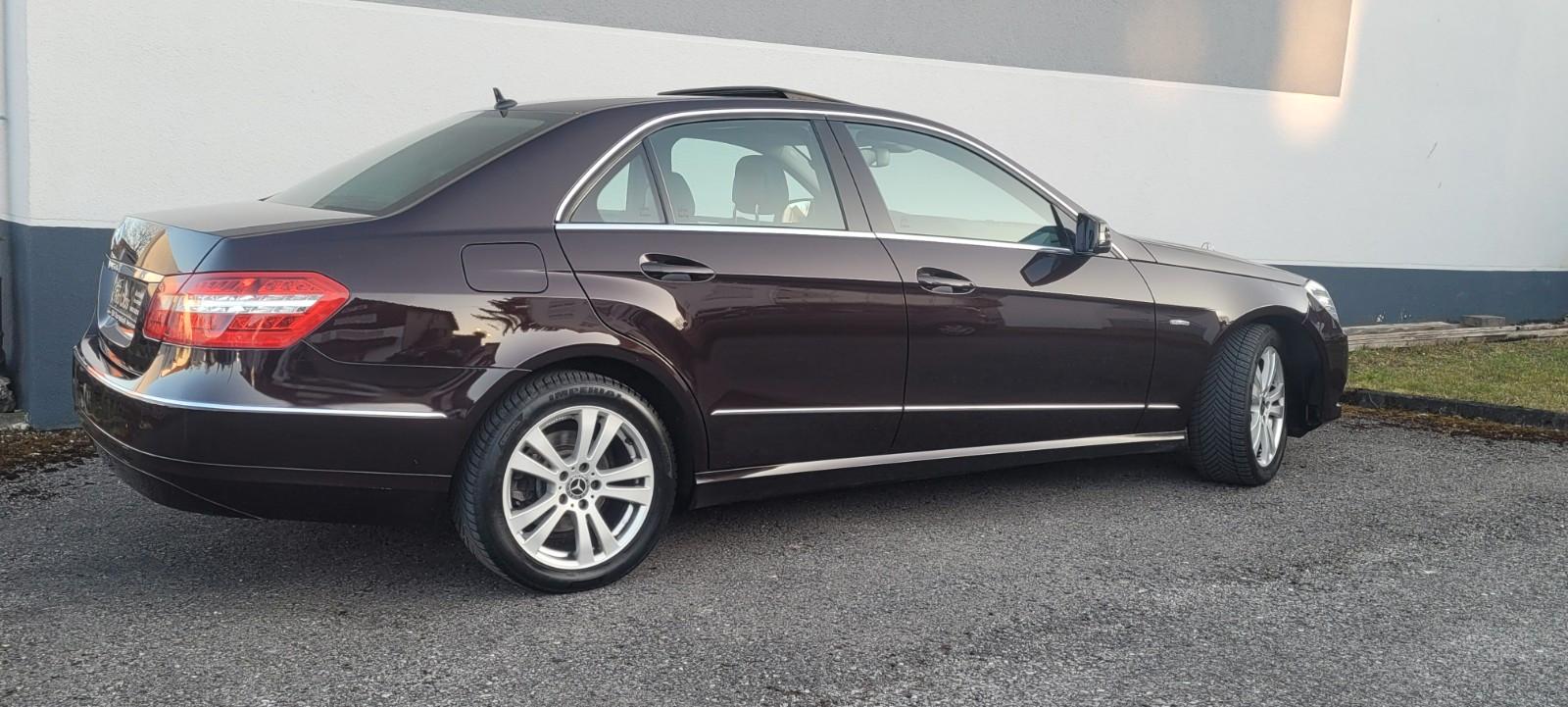 Mercedes-Benz E 220 CDI  Limo. Avantgarde Schiebedach,AHK,Navi