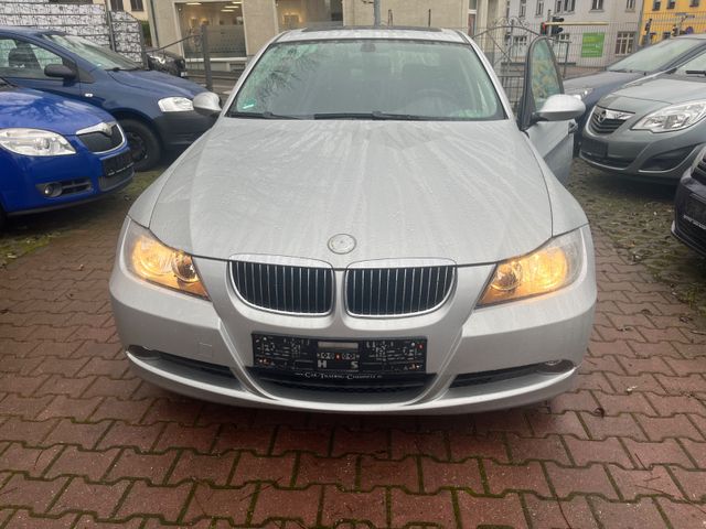 BMW 320i Automatik, 2,0 Benzin