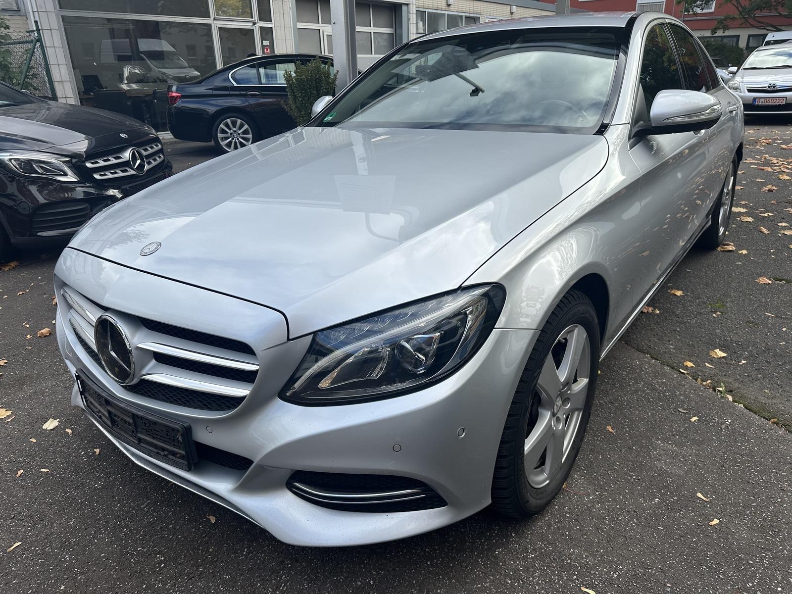 Mercedes-Benz C 220 CDI AVANTGARDE*Kamera*Head Up*Distr. Plus*