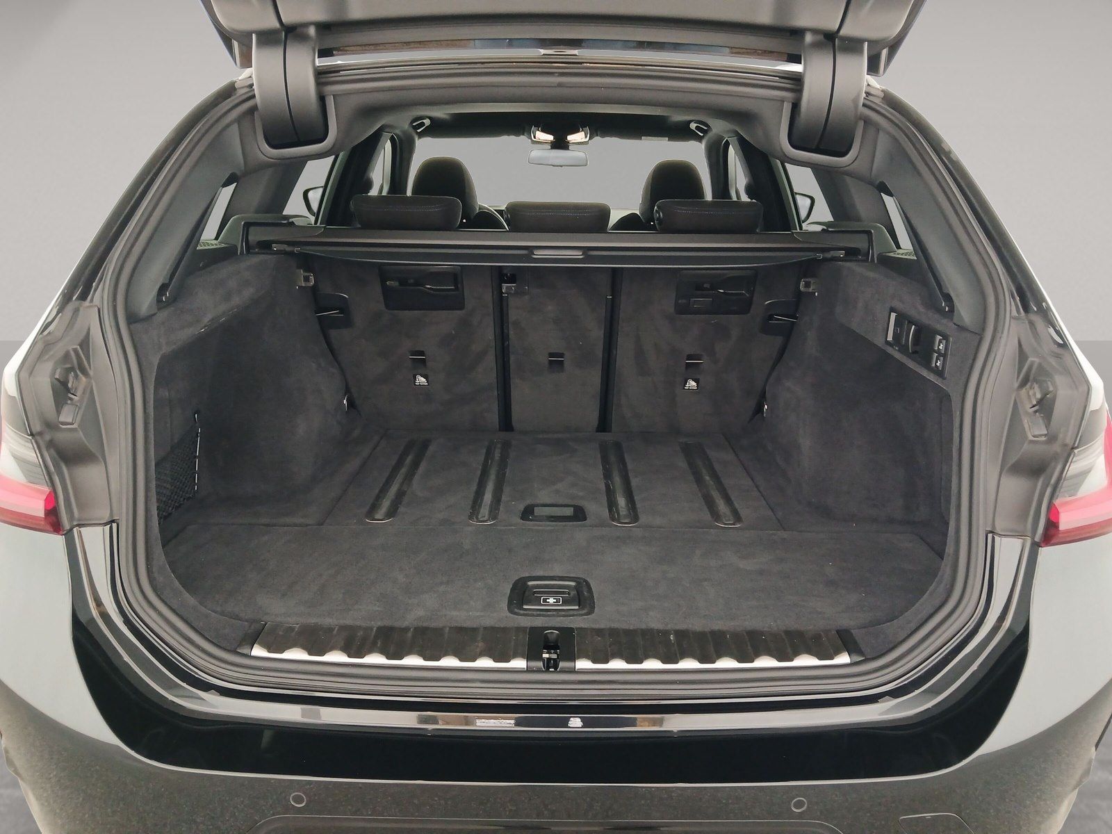 BMW 330 - Bild 13