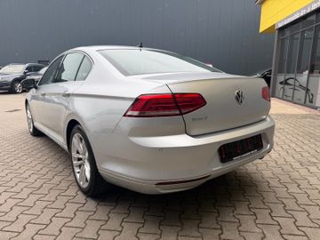 Volkswagen Passat - 5