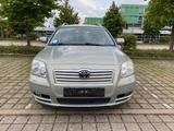 Toyota Avensis Combi, 1,8  Sol, m. Flüssiggas Anlage