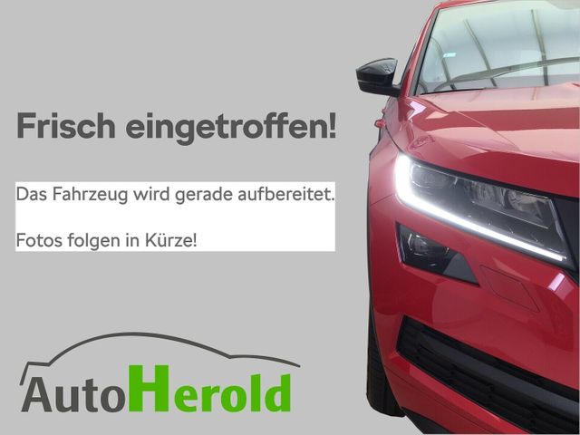 Skoda Karoq Sportline AHK Scheckheft Navi