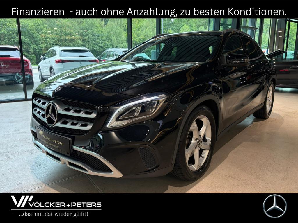 Mercedes-Benz GLA 180 /KAMERA/AUTOMATIK/NAVI/LED/URBAN/8-FACH