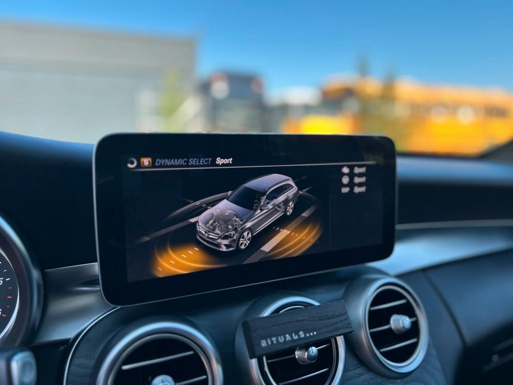Mercedes-Benz C 220