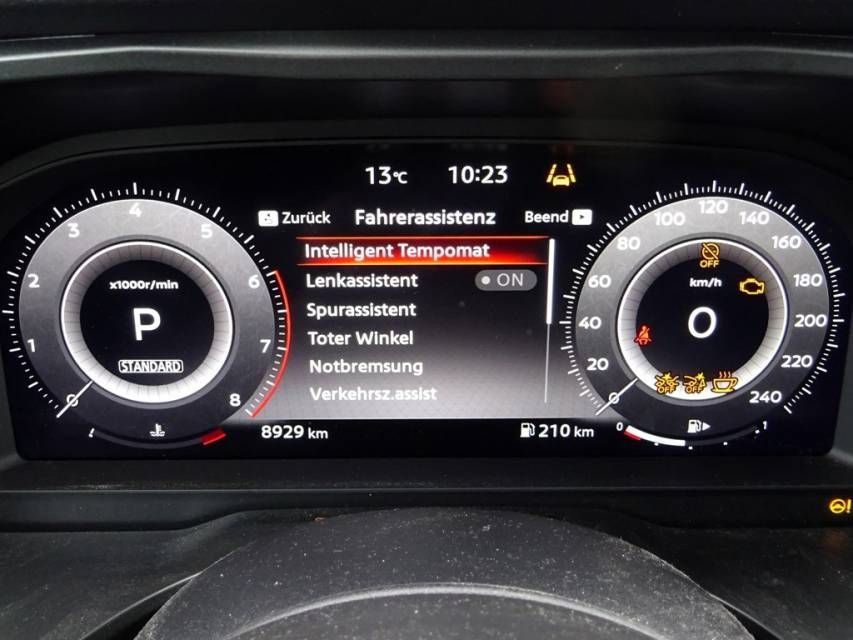 Fahrzeugabbildung Nissan Qashqai 1.3 DIG-T MHEV Automatik Tekna