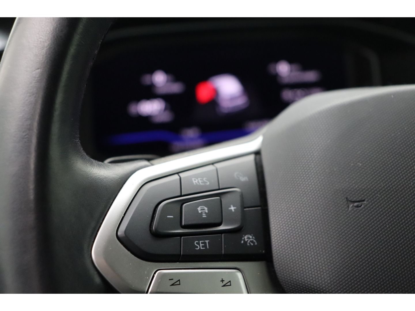 Fahrzeugabbildung Volkswagen Polo VI Style ACC Digi Cockpit LED Apple Carplay