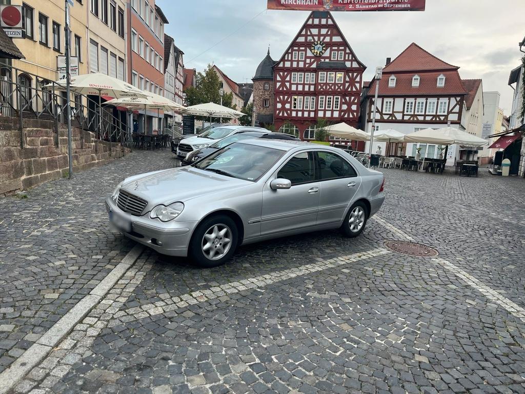 Mercedes-Benz Mercedes Benz  w200 kompressor