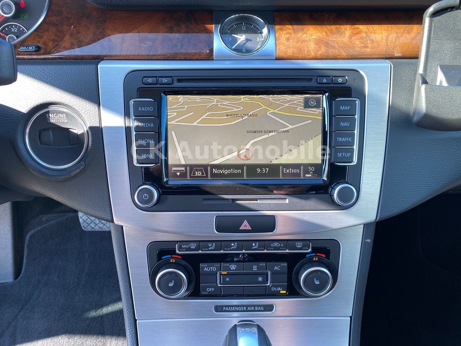 Fahrzeugabbildung Volkswagen Passat Variant Comfortline BM/DSG/Navi/Bi-Xenon