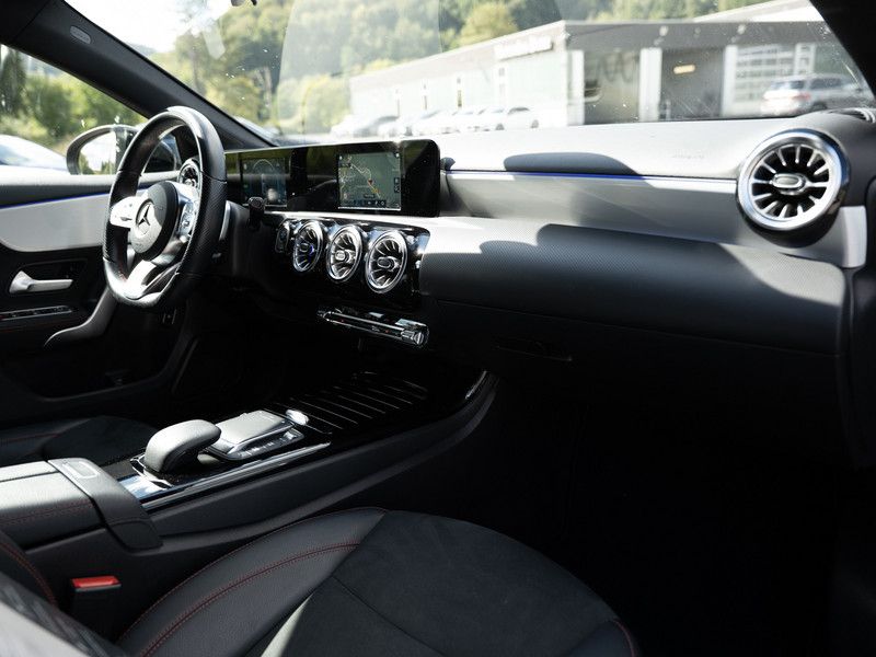 Mercedes-Benz A 250 e Limo AMG-Sport LED Cam Night Ambiente 18 foto 3