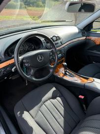 صورة 8 لـ 2007 Mercedes-BENZ E 280
