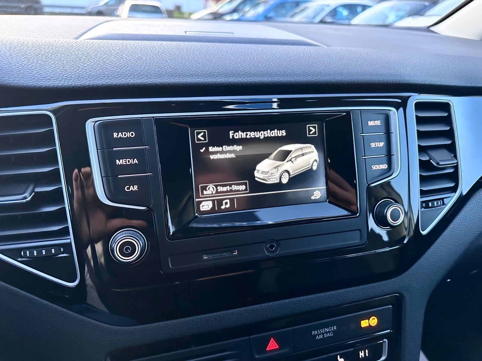 Volkswagen Golf Sportsvan VII 125PS Highline SitzHz AHK PDC