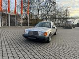 Mercedes-Benz W124 260E 1. Hand 87tkm Automatik Rostfrei... - Mercedes-Benz W124 aus dem Jahr 1987