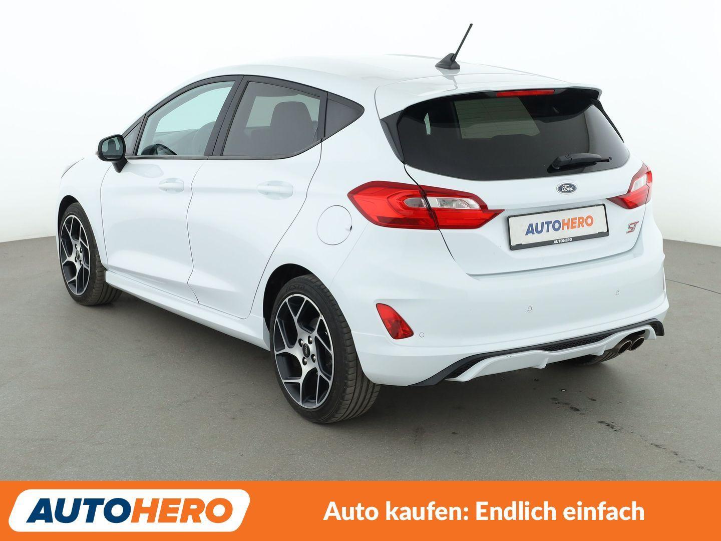 Ford Fiesta 1.5 EcoBoost ST*TEMPO*PDC*SHZ*RECARO*BT*