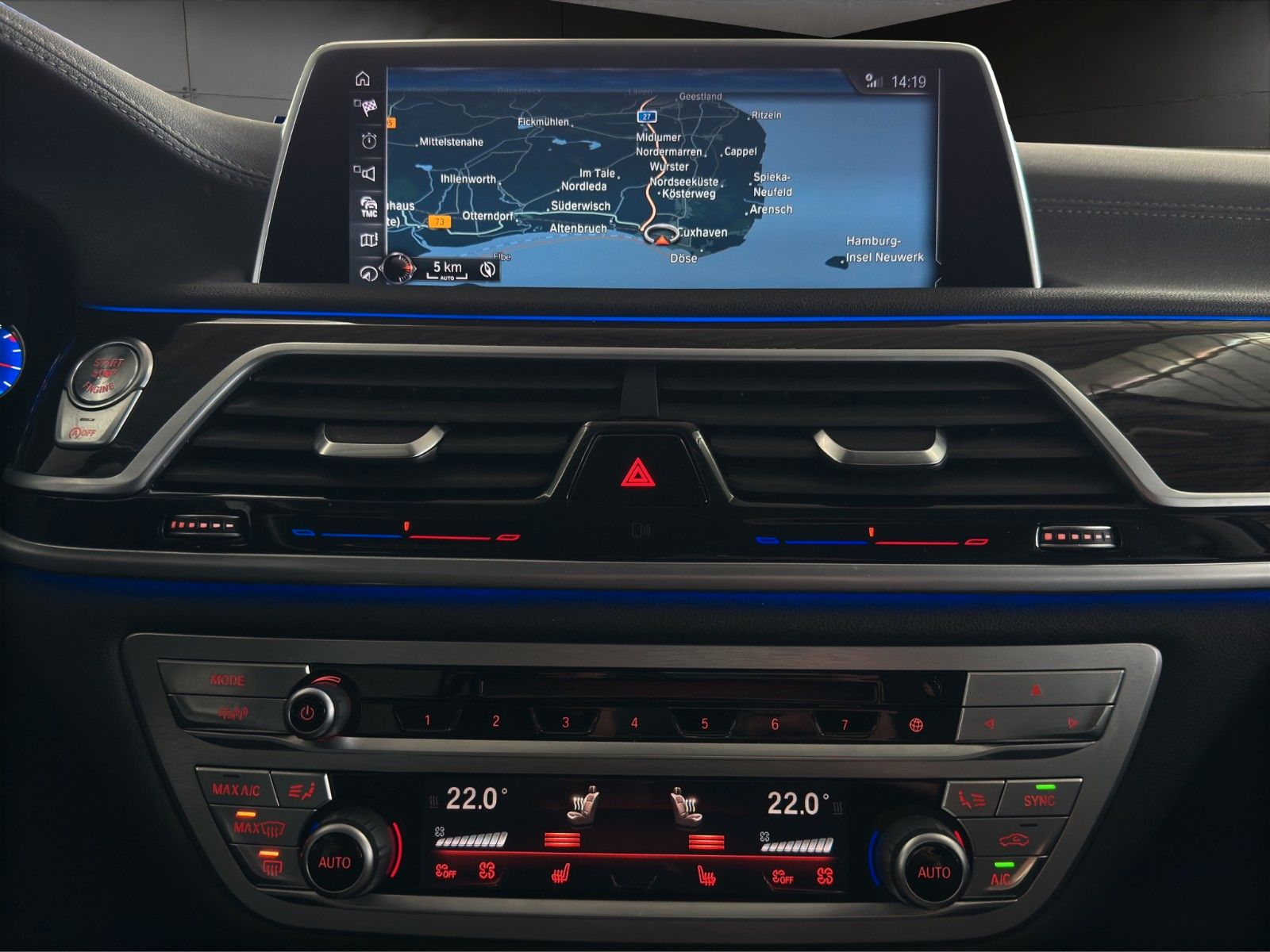 Fahrzeugabbildung BMW 730d 1.Hand /SoftClose/360°/Dig.Cock/4-Zonen