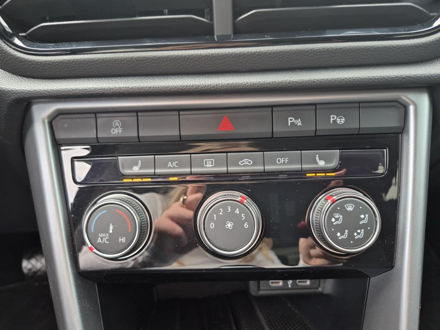 Volkswagen T-Roc Life DSG LED Sitzheizung LM PDC, миниатюра 21