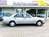 Mercedes-Benz E 320 Elegance Automatik *Leder* W210