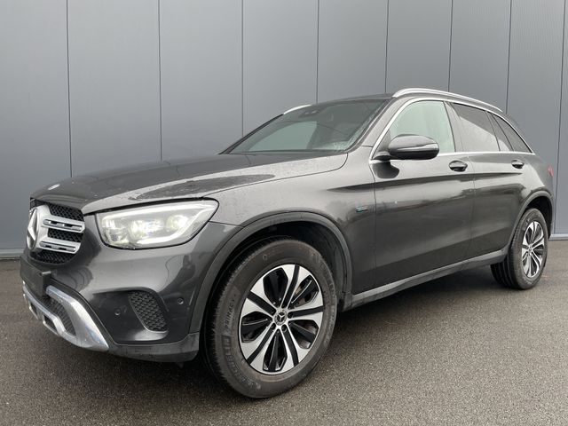 Mercedes-Benz GLC 300 de 4MATIC BLIS CAM CC HEAT IPAS TSR 18" 