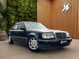 Mercedes-Benz E 500 TOP ZUSTAND**SAMMLERFAHRZEUG** - gebrauchte Mercedes-Benz E 500 aus dem Jahr 1992