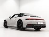 Porsche 992 Targa 4 GTS - graue Porsche 992