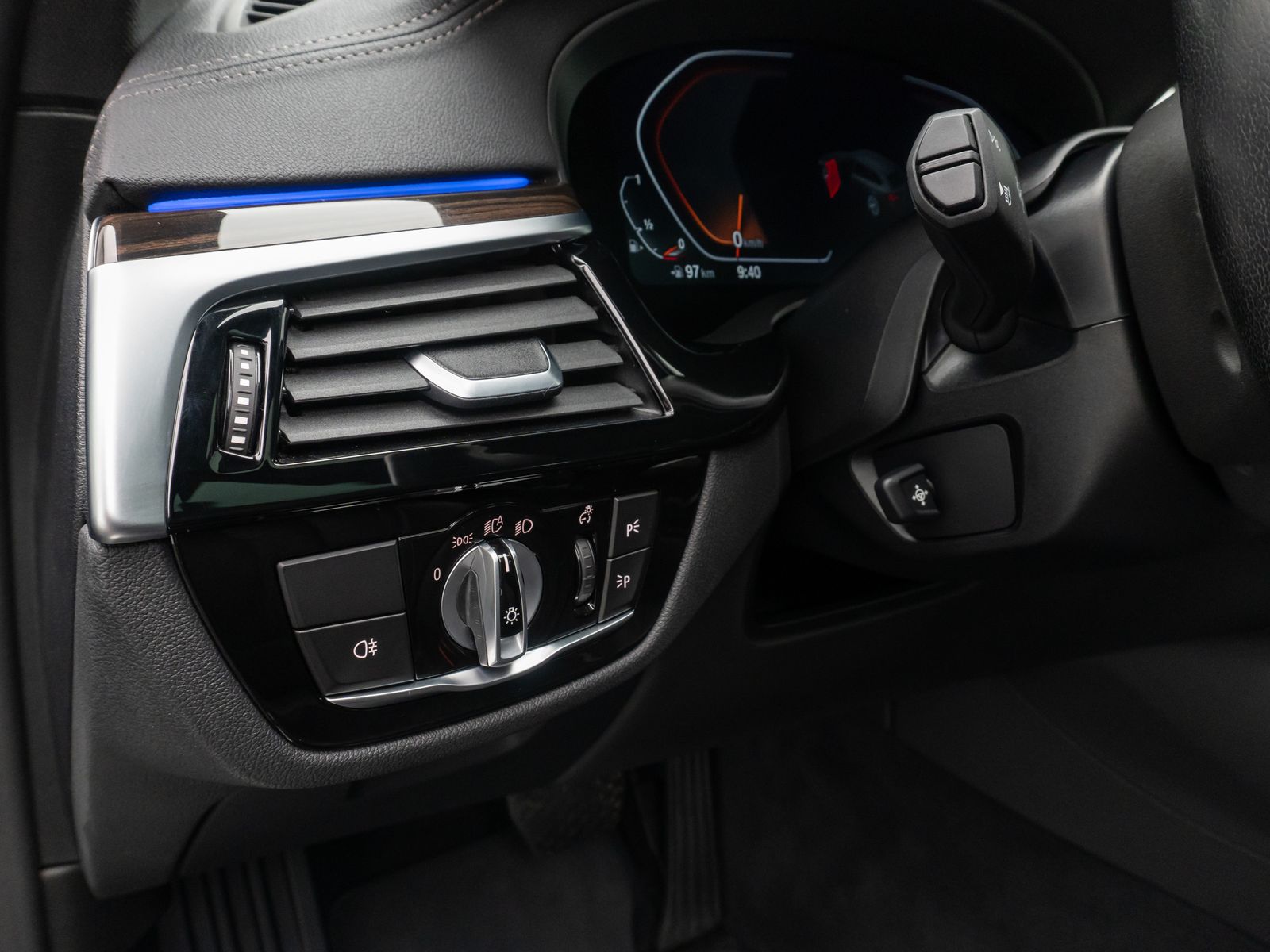 Fahrzeugabbildung BMW 540i xD Luxury Line 360° SoflCl DAB Panorama 20"