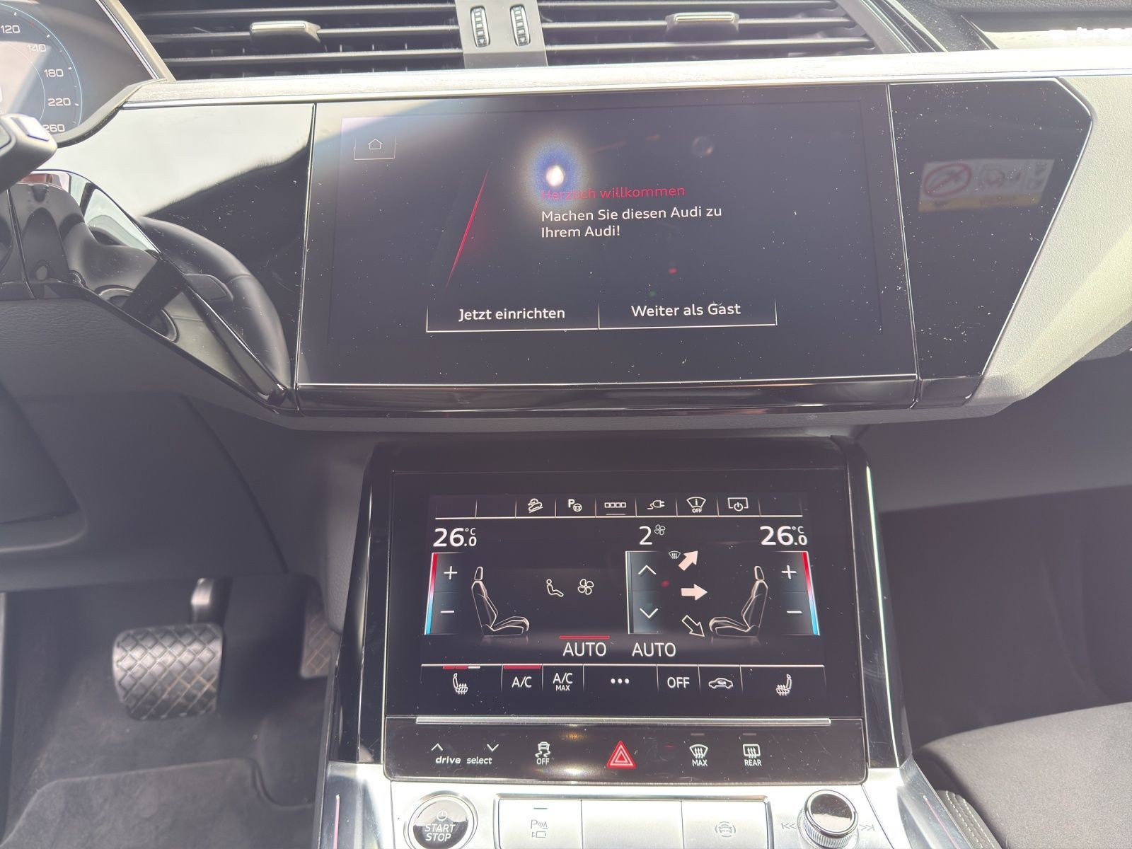 Audi Q8 e-tron - Bild 12