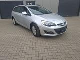 Opel Astra J Sports Tourer Selection 1.Hd.Scheckheftg - Opel Astra: J Selection